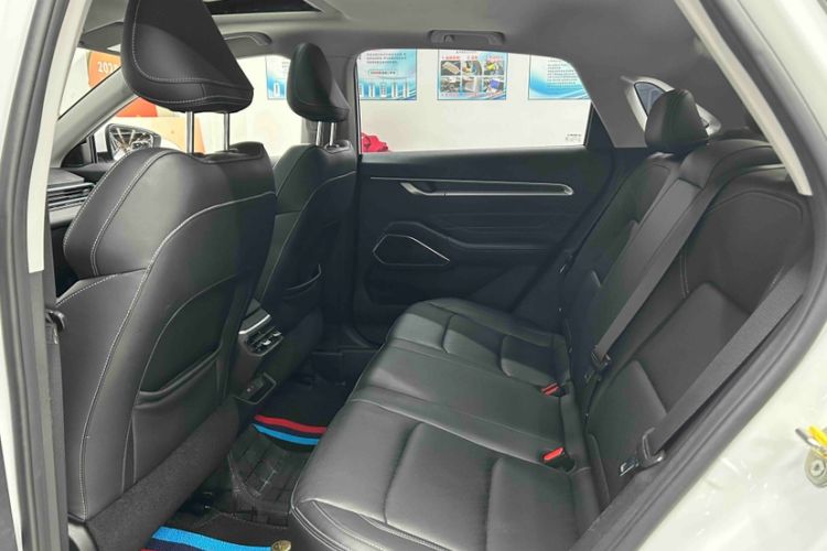 Used Geely Auto Emgrand 2023 4th Generation Champion Edition 1.5L CVT Prestige Model Interior 2