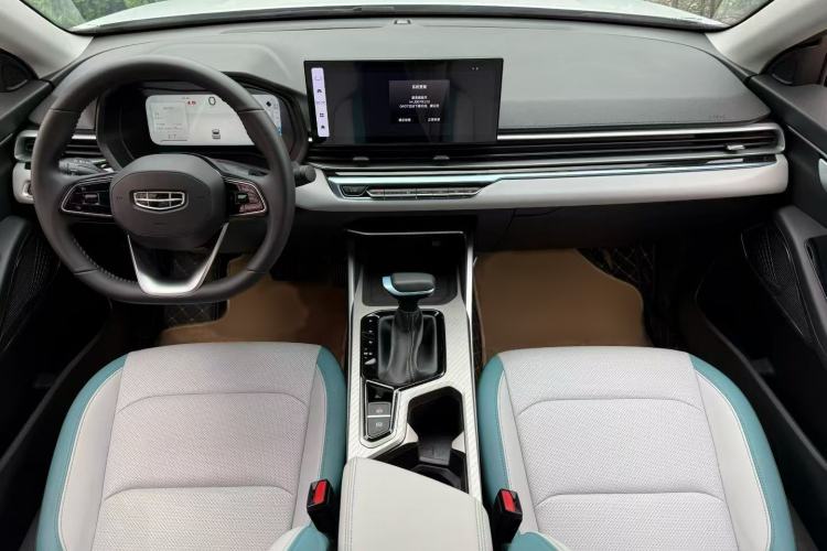 Used Geely Auto Emgrand 2023 4th Generation Champion Edition 1.5L CVT Flagship Model Interior 2
