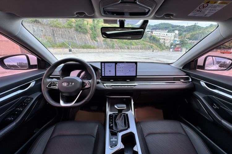 Used Geely Auto Emgrand 2023 4th Generation Champion Edition 1.5L CVT Prestige Model Interior 3