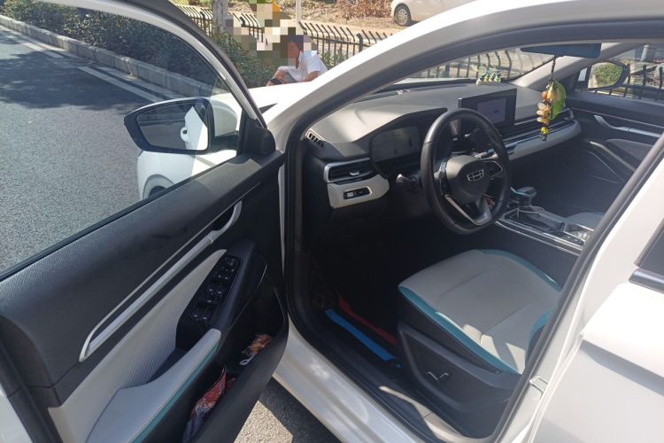 Used Geely Auto Emgrand 2023 4th Generation Champion Edition 1.5L CVT Flagship Model Interior 3