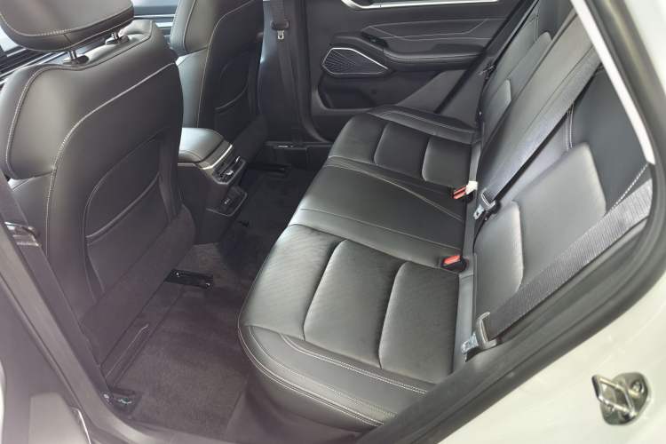 Used Geely Auto Emgrand 2023 4th Generation Champion Edition 1.5L CVT Prestige Model Interior 3