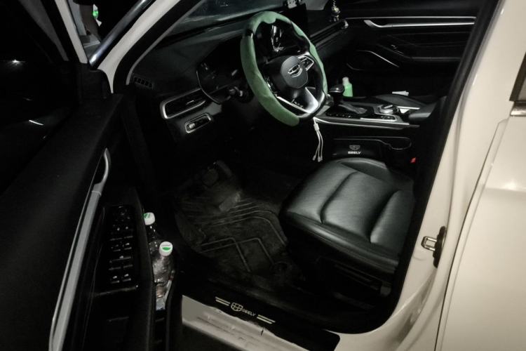 Used Geely Auto Emgrand 2023 4th Generation Champion Edition 1.5L CVT Prestige Model Interior 3