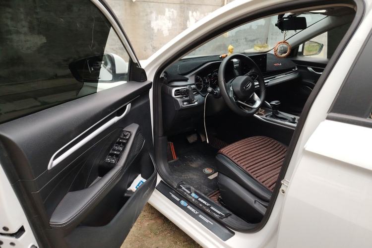 Used Geely Auto Emgrand 2023 4th Generation Champion Edition 1.5L CVT Luxury Model Interior 3