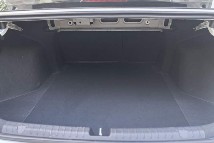 Used Geely Auto Emgrand 2023 4th Generation Champion Edition 1.5L CVT Prestige Model Interior 4