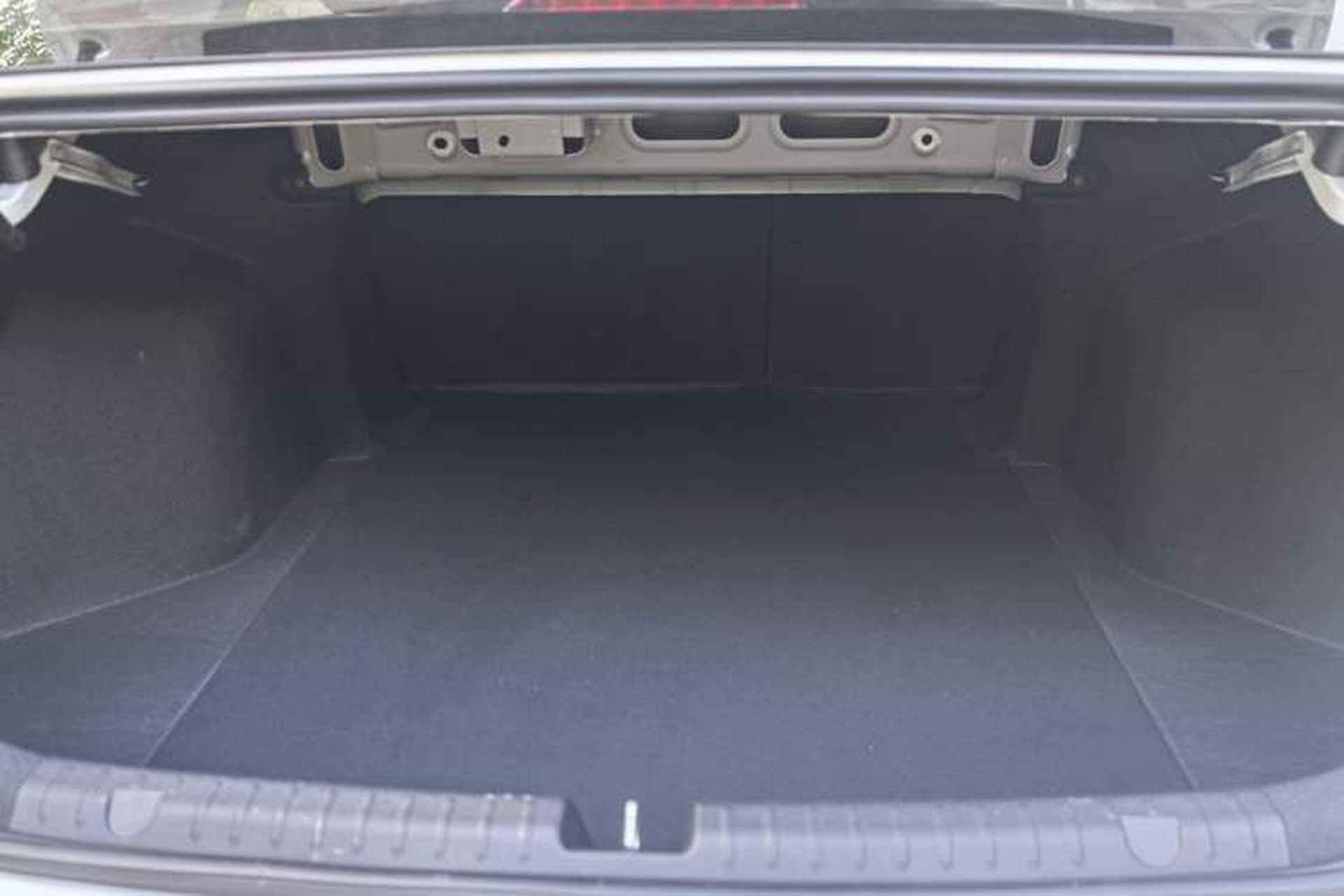 Used Geely Auto Emgrand 2023 4th Generation Champion Edition 1.5L CVT Prestige Model Interior 4
