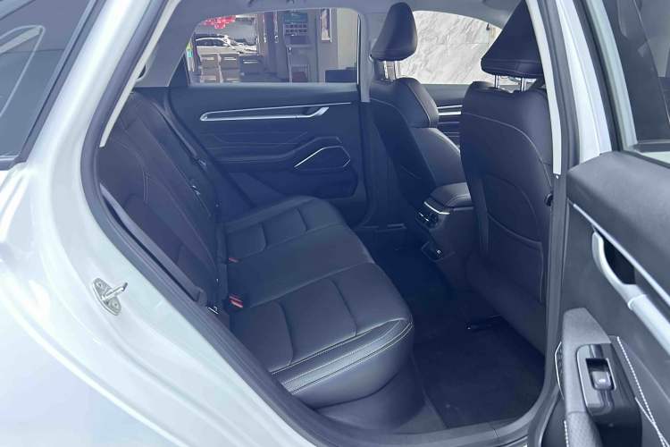 Used Geely Auto Emgrand 2023 4th Generation Champion Edition 1.5L CVT Luxury Model Interior 4