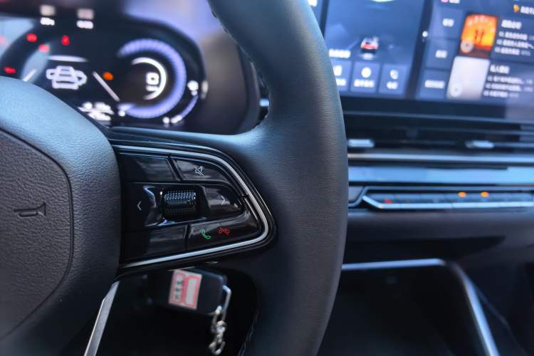 Used Geely Auto Emgrand 2023 4th Generation Champion Edition 1.5L Manual Luxury Model Interior 4