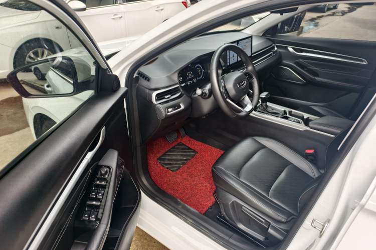 Used Geely Auto Emgrand 2023 4th Generation Champion Edition 1.5L CVT Prestige Model Interior 5