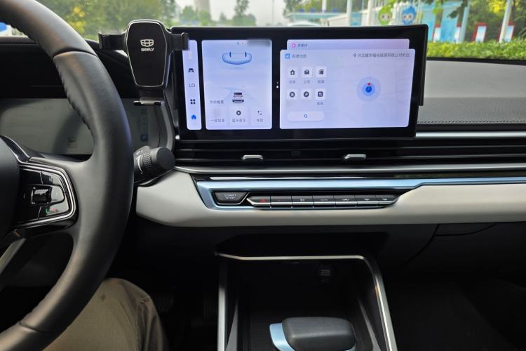 Used Geely Auto Emgrand 2023 4th Generation Champion Edition 1.5L CVT Flagship Model Interior 7