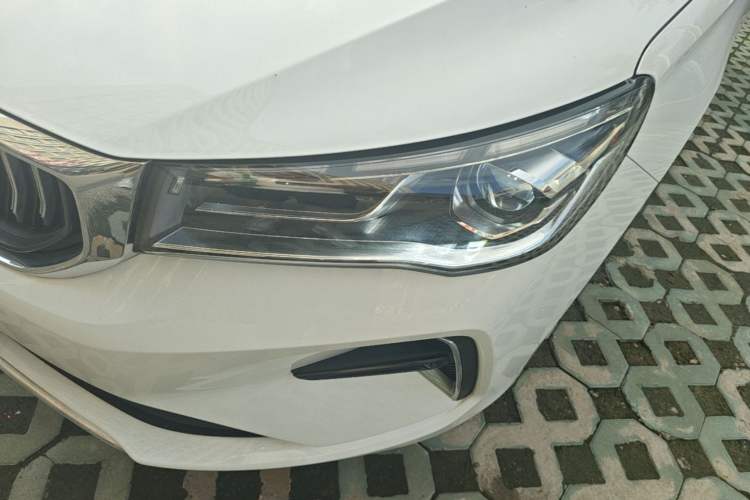 Used Geely Auto Emgrand 2023 4th Generation Champion Edition 1.5L CVT Prestige Model Left Front Headlight