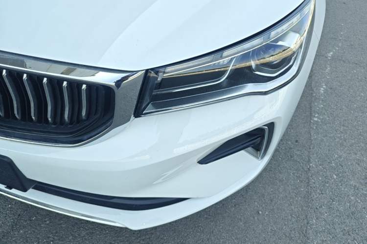 Used Geely Auto Emgrand 2023 4th Generation Champion Edition 1.5L CVT Prestige Model Left Front Headlight