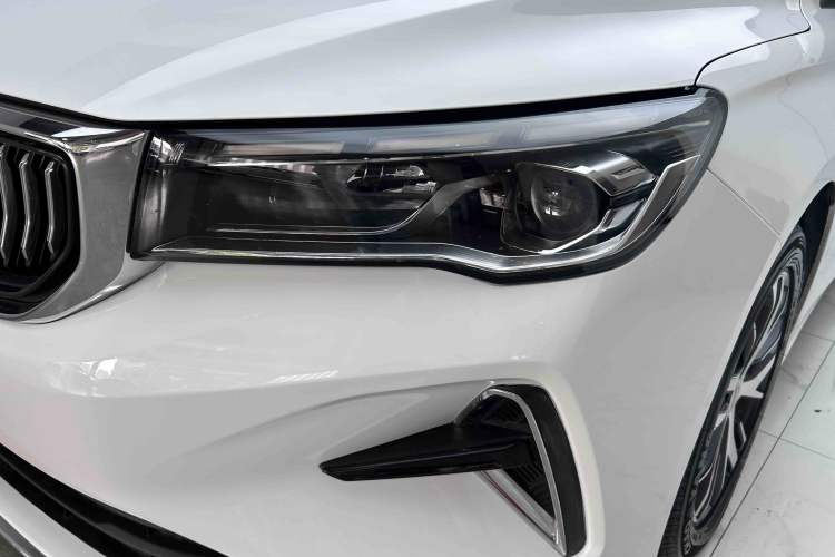 Used Geely Auto Emgrand 2023 4th Generation Champion Edition 1.5L CVT Luxury Model Left Front Headlight