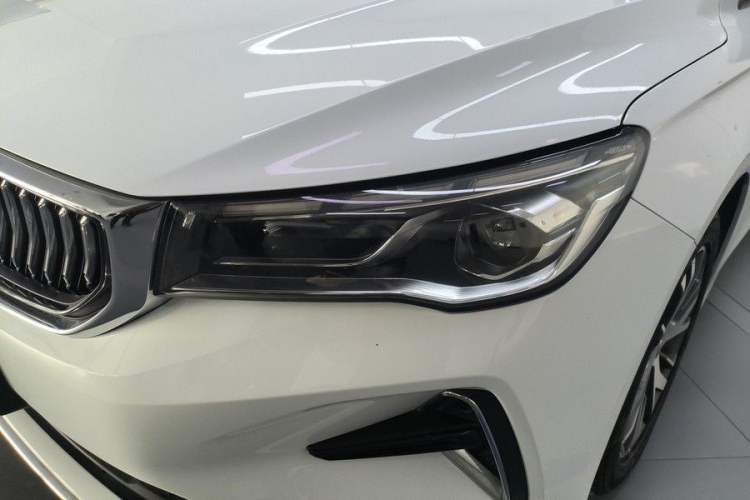 Used Geely Auto Emgrand 2023 4th Generation Champion Edition 1.5L CVT Luxury Model Left Front Headlight