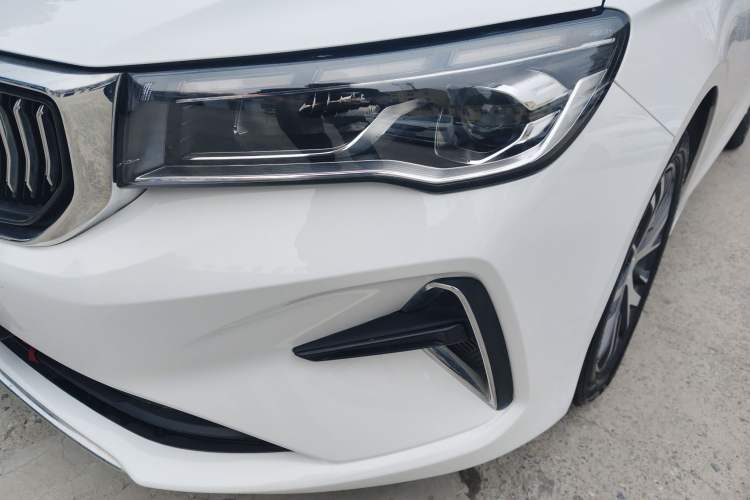Used Geely Auto Emgrand 2023 4th Generation Champion Edition 1.5L CVT Luxury Model Left Front Headlight
