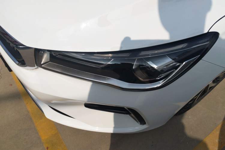 Used Geely Auto Emgrand 2023 4th Generation Champion Edition 1.5L CVT Luxury Model Left Front Headlight