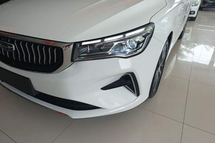 Used Geely Auto Emgrand 2023 4th Generation Champion Edition 1.5L CVT Flagship Model Left Front Headlight