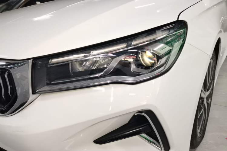 Used Geely Auto Emgrand 2023 4th Generation Champion Edition 1.5L CVT Prestige Model Left Front Headlight