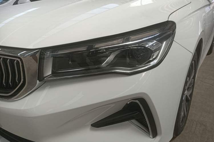 Used Geely Auto Emgrand 2023 4th Generation Champion Edition 1.5L CVT Luxury Model Left Front Headlight