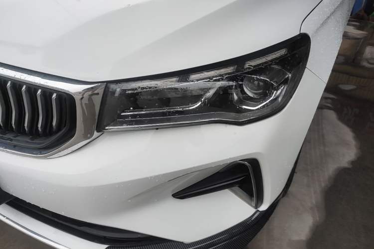 Used Geely Auto Emgrand 2023 4th Generation Champion Edition 1.5L CVT Luxury Model Left Front Headlight
