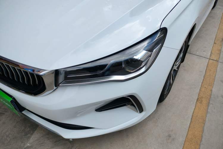 Used Geely Auto Emgrand 2023 4th Generation Champion Edition 1.5L CVT Luxury Model Left Front Headlight