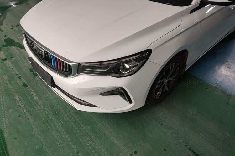Used Geely Auto Emgrand 2023 4th Generation Champion Edition 1.5L Manual Luxury Model Left Front Headlight