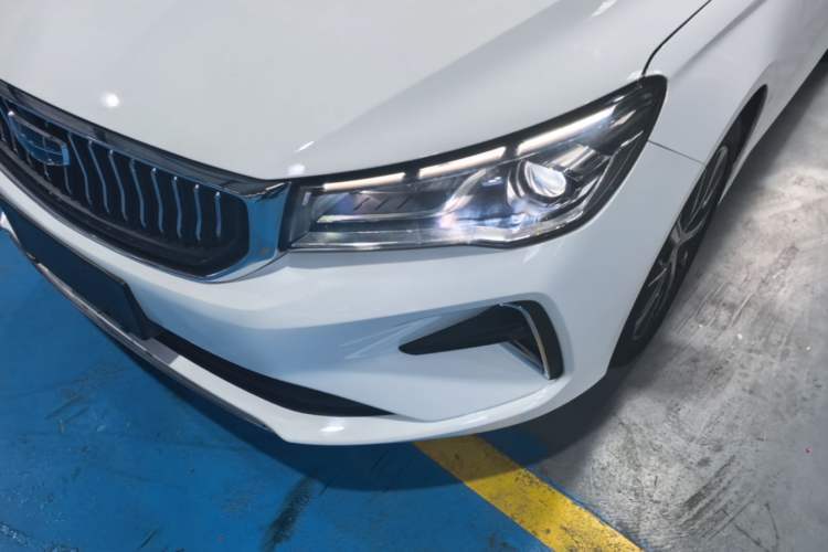 Used Geely Auto Emgrand 2023 4th Generation Champion Edition 1.5L CVT Prestige Model Left Front Headlight