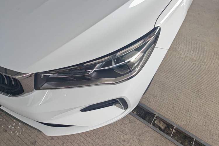 Used Geely Auto Emgrand 2023 4th Generation Champion Edition 1.5L CVT Luxury Model Left Front Headlight