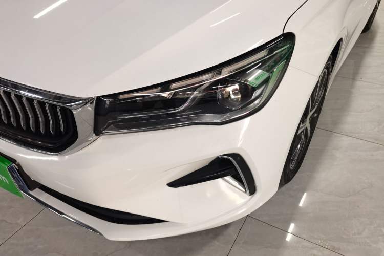 Used Geely Auto Emgrand 2023 4th Generation Champion Edition 1.5L CVT Prestige Model Left Front Headlight