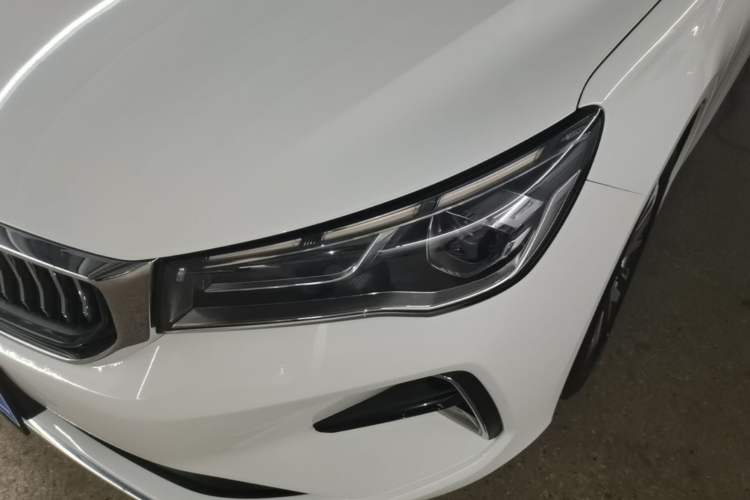 Used Geely Auto Emgrand 2023 4th Generation Champion Edition 1.5L CVT Luxury Model Left Front Headlight