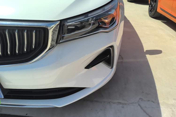 Used Geely Auto Emgrand 2023 4th Generation Champion Edition 1.5L Manual Luxury Model Left Front Headlight
