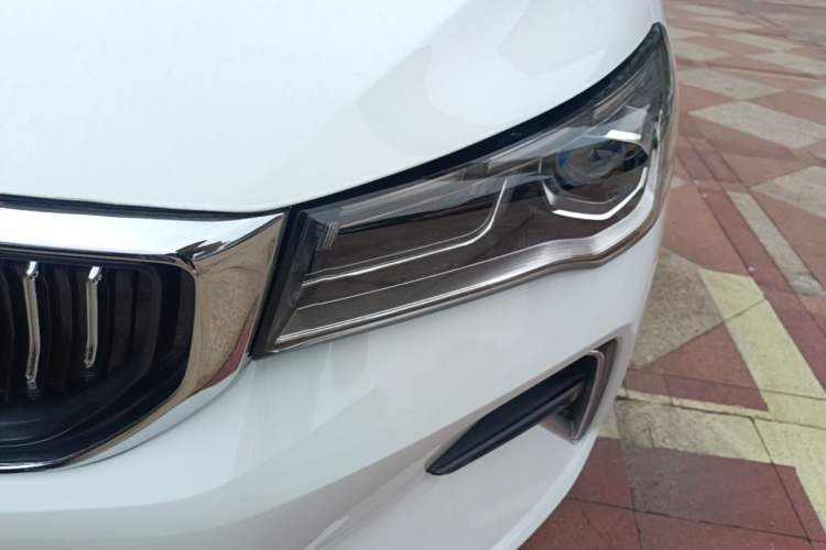 Used Geely Auto Emgrand 2023 4th Generation Champion Edition 1.5L CVT Prestige Model Left Front Headlight