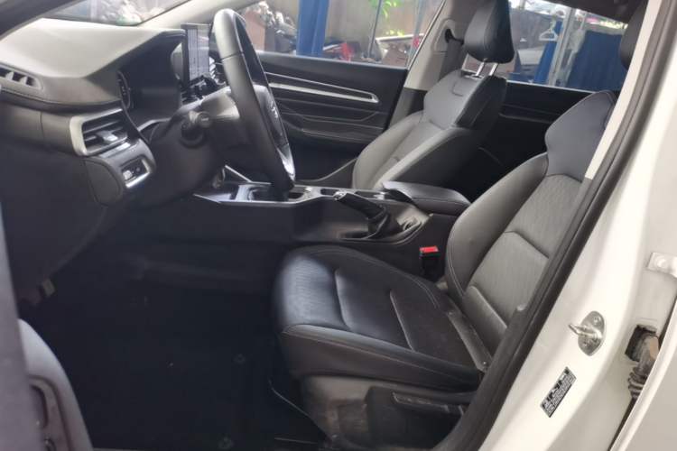 Used Geely Auto Emgrand 2023 4th Generation Champion Edition 1.5L Manual Luxury Model Left Front Seat