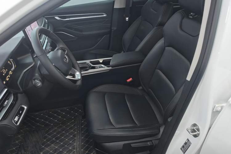 Used Geely Auto Emgrand 2023 4th Generation Champion Edition 1.5L CVT Luxury Model Left Front Seat