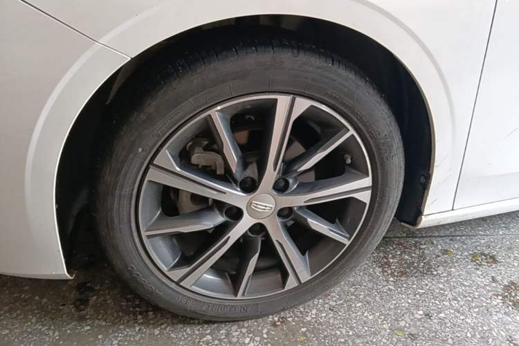 Used Geely Auto Emgrand 2023 4th Generation Champion Edition 1.5L CVT Prestige Model Left Front Wheel Hub