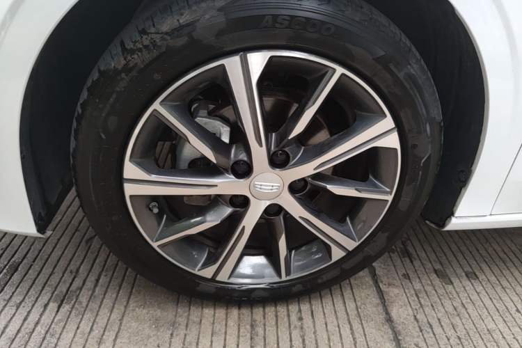 Used Geely Auto Emgrand 2023 4th Generation Champion Edition 1.5L CVT Prestige Model Left Front Wheel Hub