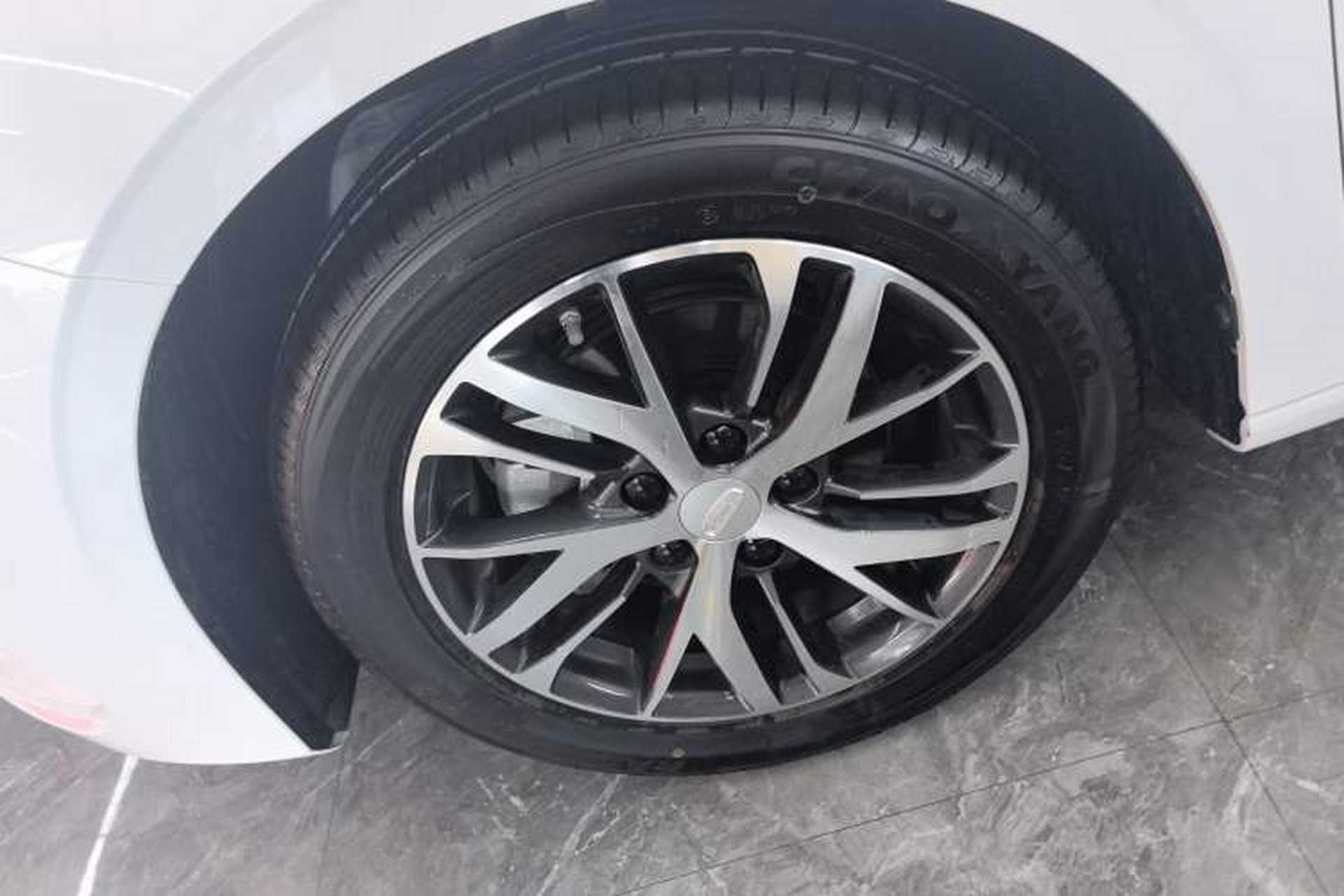 Used Geely Auto Emgrand 2023 4th Generation Champion Edition 1.5L CVT Luxury Model Left Front Wheel Hub