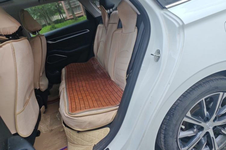 Used Geely Auto Emgrand 2023 4th Generation Champion Edition 1.5L CVT Prestige Model Left Rear Seat