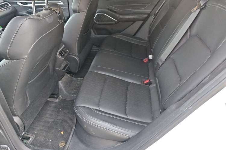Used Geely Auto Emgrand 2023 4th Generation Champion Edition 1.5L CVT Prestige Model Left Rear Seat