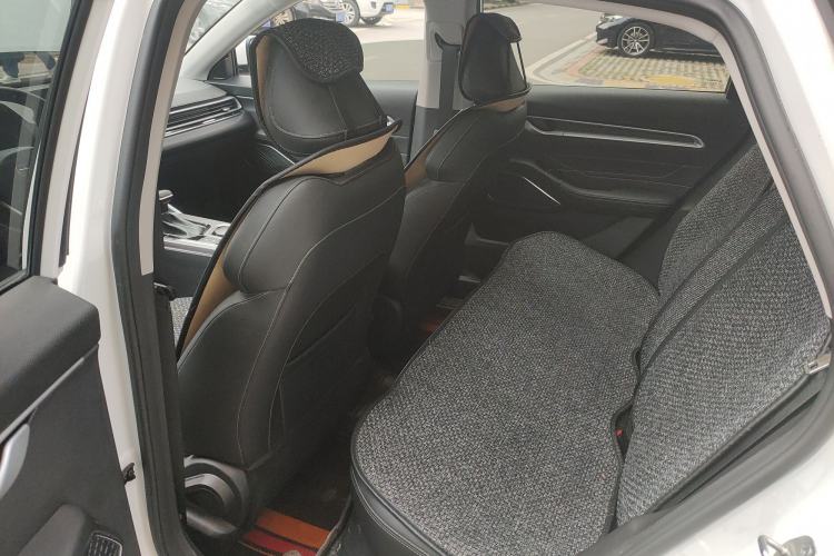 Used Geely Auto Emgrand 2023 4th Generation Champion Edition 1.5L CVT Luxury Model Left Rear Seat