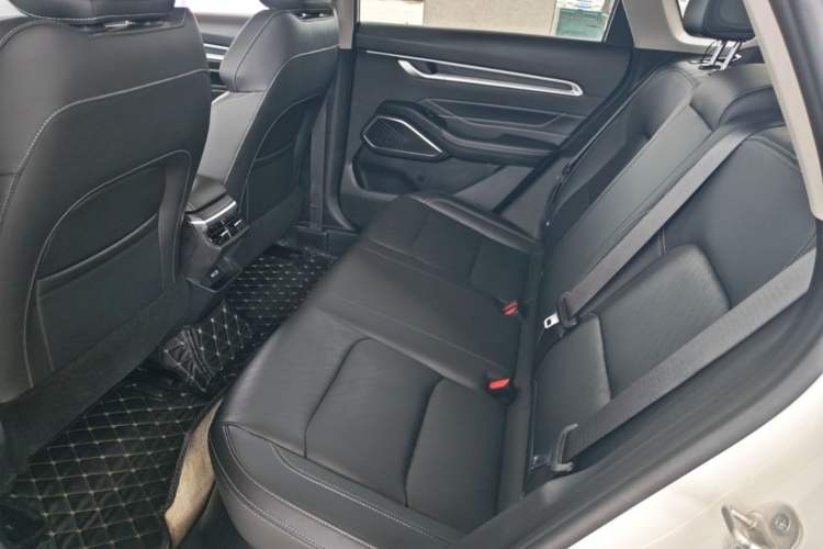 Used Geely Auto Emgrand 2023 4th Generation Champion Edition 1.5L CVT Prestige Model Left Rear Seat