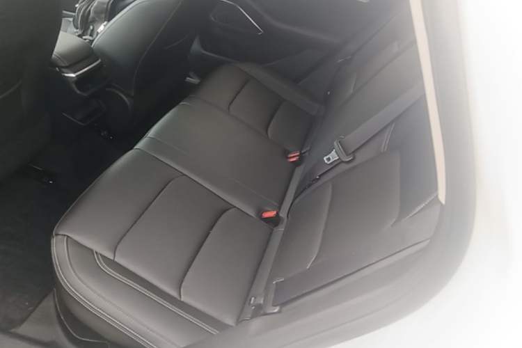 Used Geely Auto Emgrand 2023 4th Generation Champion Edition 1.5L CVT Luxury Model Left Rear Seat