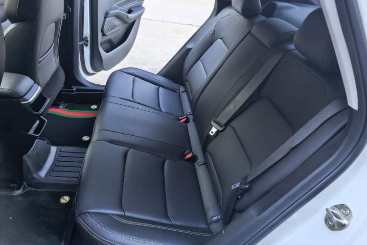 Used Geely Auto Emgrand 2023 4th Generation Champion Edition 1.5L Manual Luxury Model Left Rear Seat