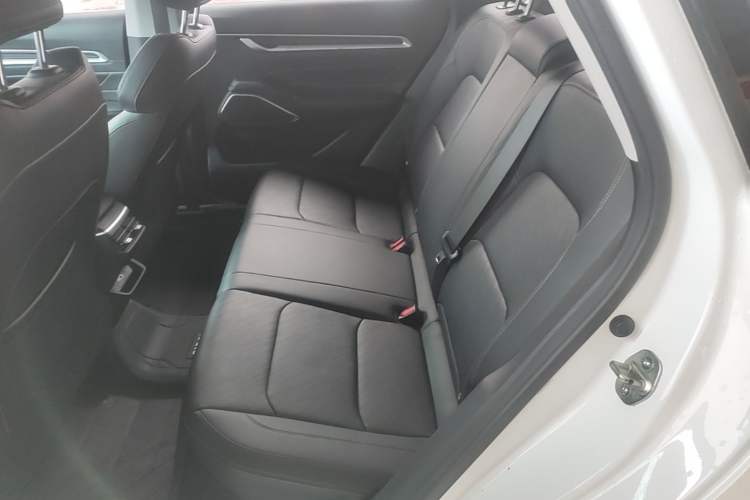 Used Geely Auto Emgrand 2023 4th Generation Champion Edition 1.5L CVT Luxury Model Left Rear Seat