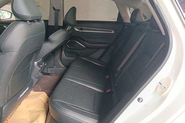 Used Geely Auto Emgrand 2023 4th Generation Champion Edition 1.5L CVT Prestige Model Left Rear Seat