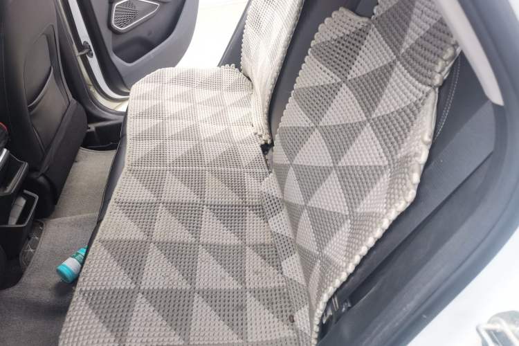 Used Geely Auto Emgrand 2023 4th Generation Champion Edition 1.5L CVT Luxury Model Left Rear Seat