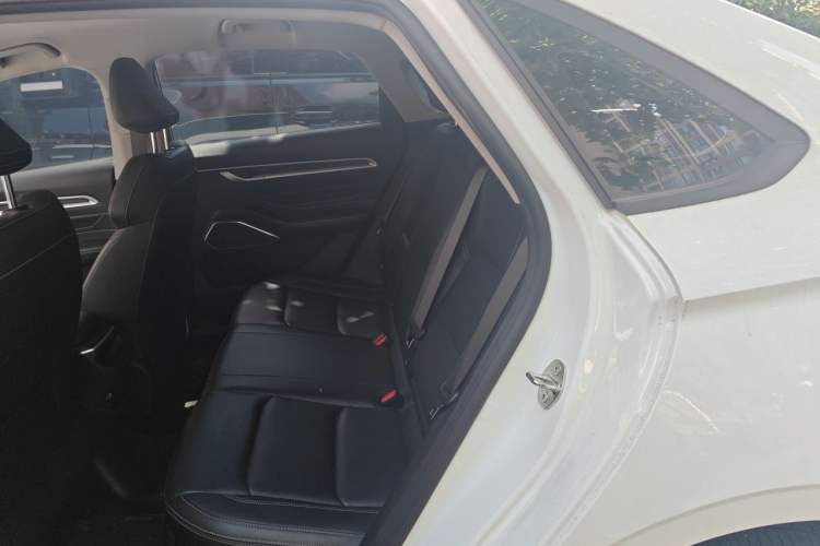 Used Geely Auto Emgrand 2023 4th Generation Champion Edition 1.5L Manual Luxury Model Left Rear Seat