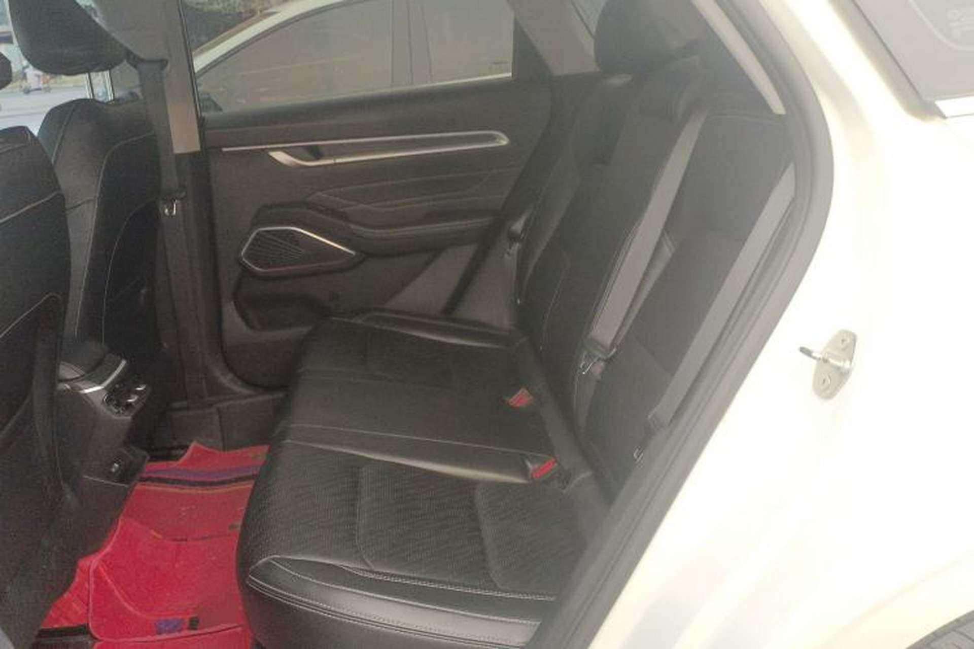 Used Geely Auto Emgrand 2023 4th Generation Champion Edition 1.5L CVT Prestige Model Left Rear Seat