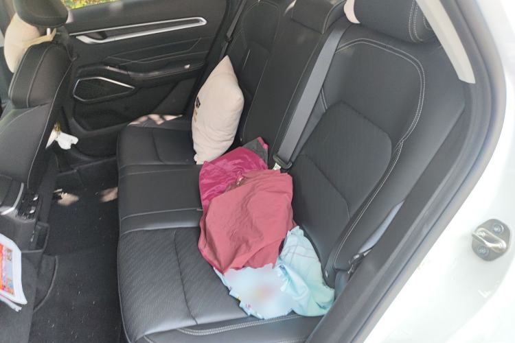 Used Geely Auto Emgrand 2023 4th Generation Champion Edition 1.5L CVT Luxury Model Left Rear Seat