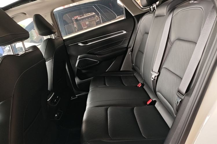 Used Geely Auto Emgrand 2023 4th Generation Champion Edition 1.5L CVT Prestige Model Left Rear Seat