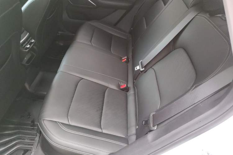 Used Geely Auto Emgrand 2023 4th Generation Champion Edition 1.5L CVT Prestige Model Left Rear Seat